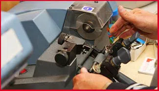 Brooklyn Eagle Locksmith Brooklyn, NY 718-663-2480 Brooklyn Eagle Locksmith Brooklyn, NY 718-663-2480 - 9-key-cutting